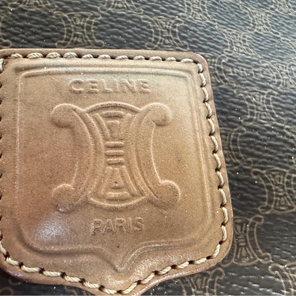 Celine macadam duffle with wear on the corners and rubbing on edges. - Picture 3 of 16